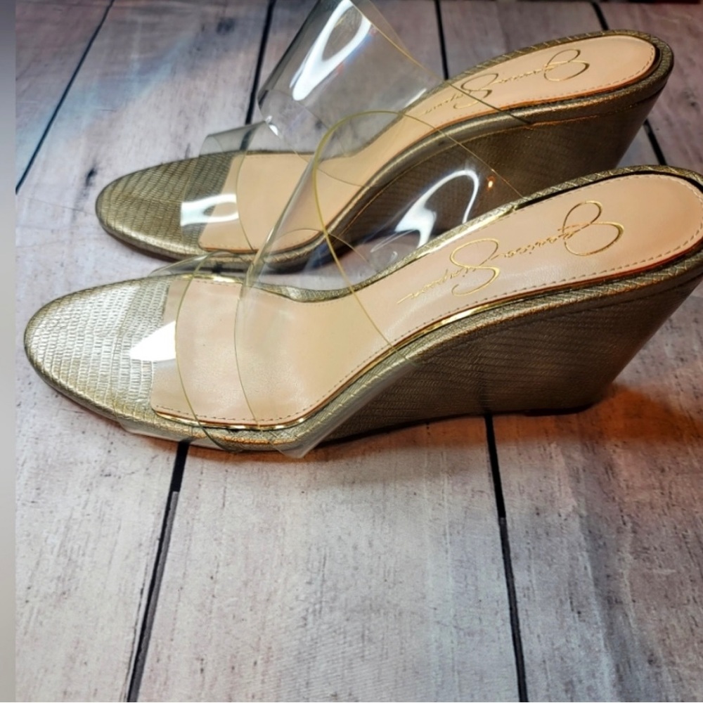 Jessica Simpson NWT wedges gold and clear